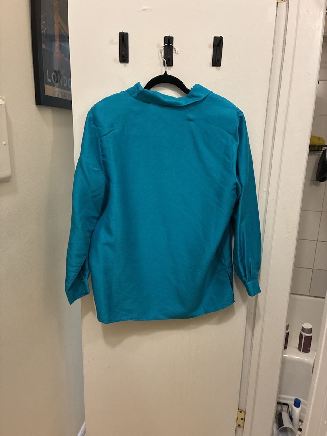 Vintage 1990s Lizden Silk Button Down Shirt Size L Teal 4