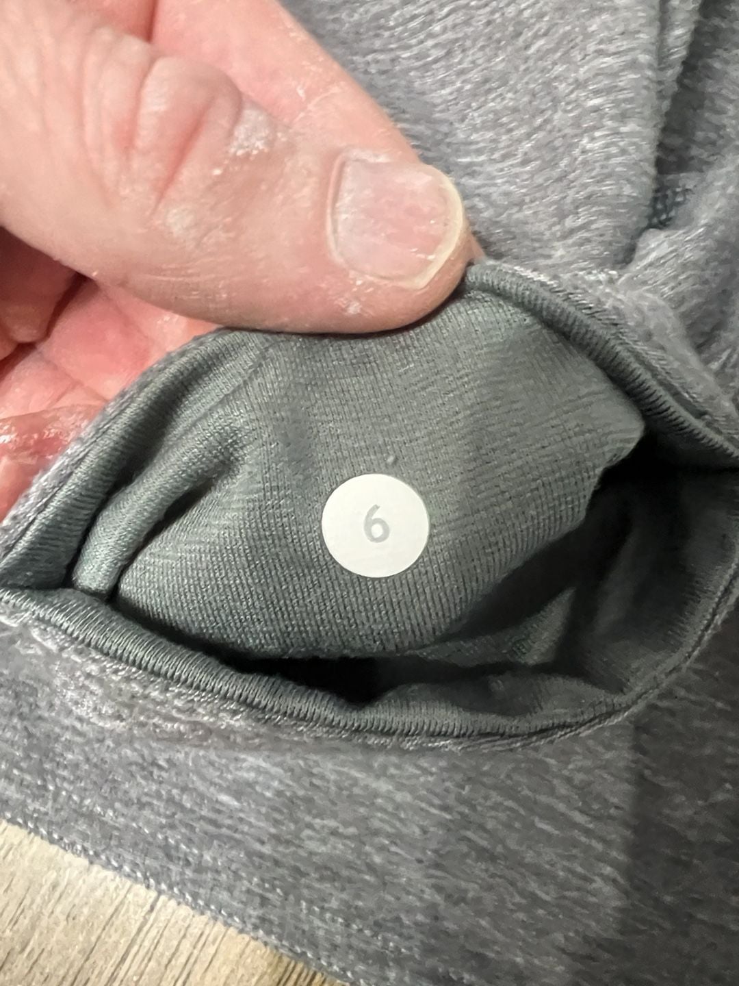 Lululemon Leggings Size 6 Gray Heather Workout Yoga Pants 5
