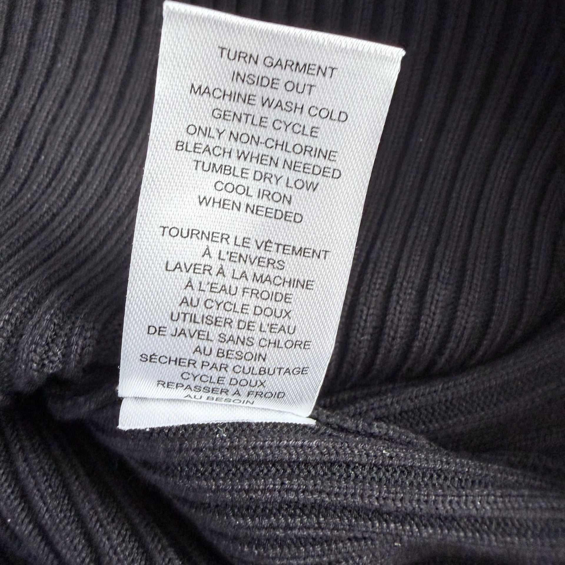 Elie Elie Tahari Ribbed V-Neck Sweater Size M Black 9