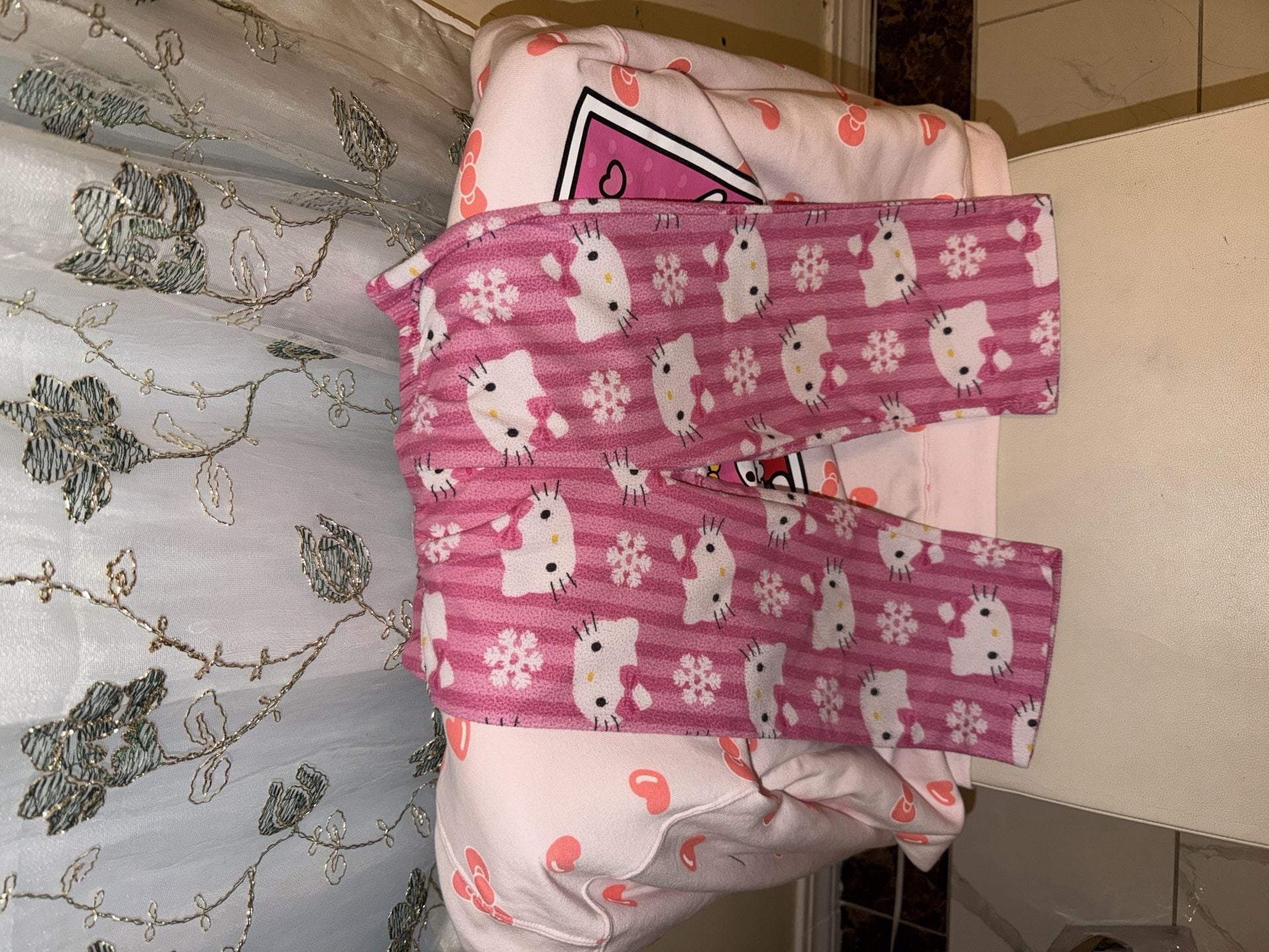 Sanrio Hello Kitty Fleece Pajama Set Size 3/T Pink Snowflakes 2013!! 1