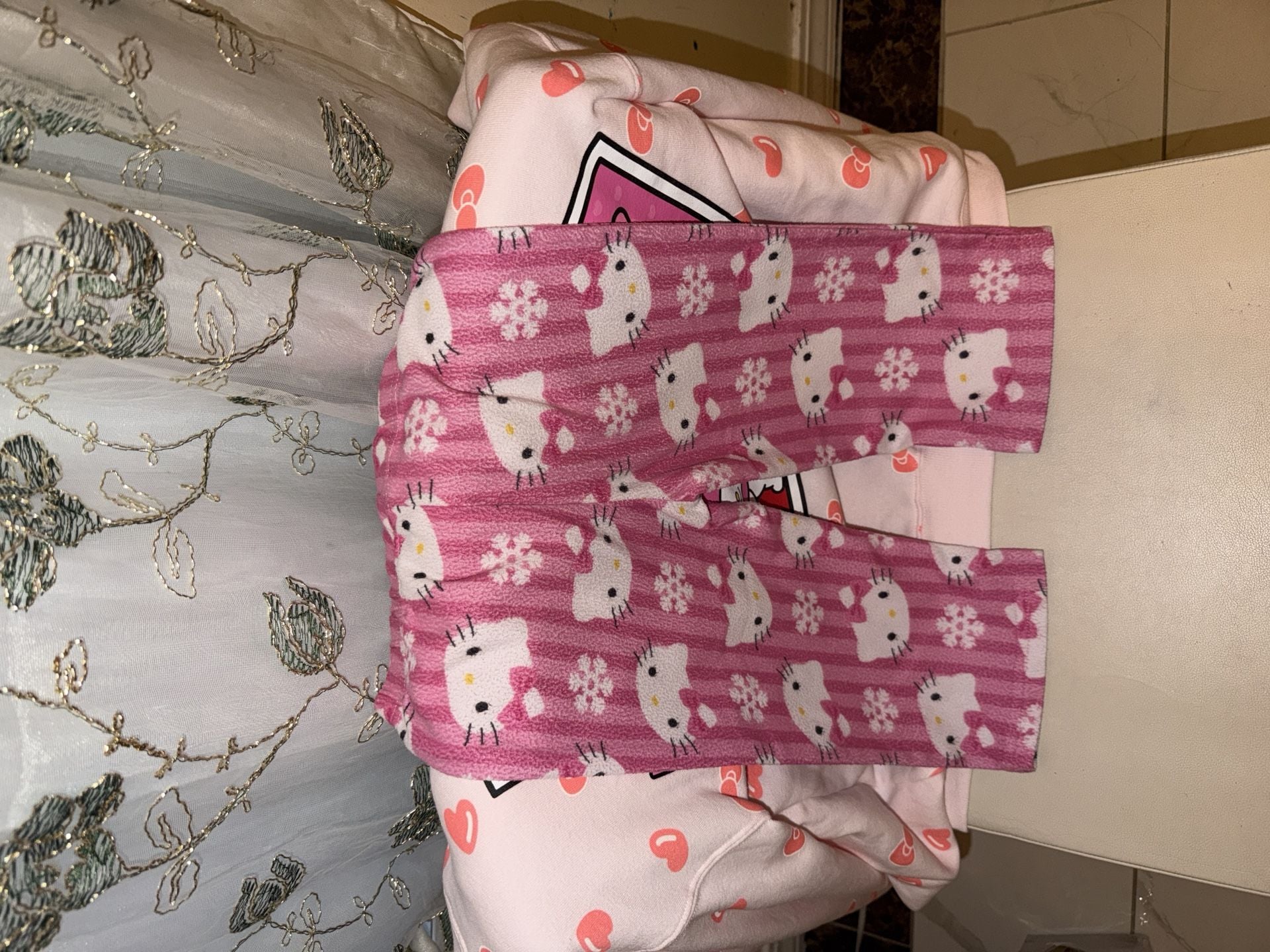 Sanrio Hello Kitty Fleece Pajama Set Size 3/T Pink Snowflakes 2013!! 2