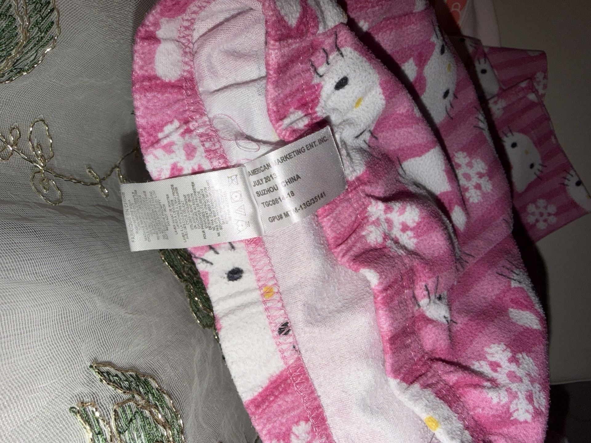 Sanrio Hello Kitty Fleece Pajama Set Size 3/T Pink Snowflakes 2013!! 4