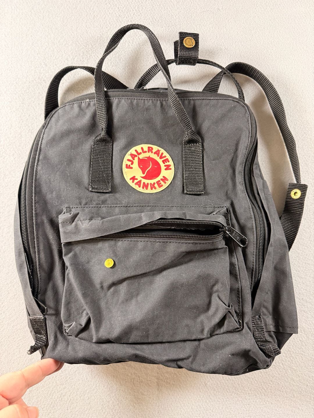 Fjallraven Kanken Classic Backpack Charcoal Grey 2