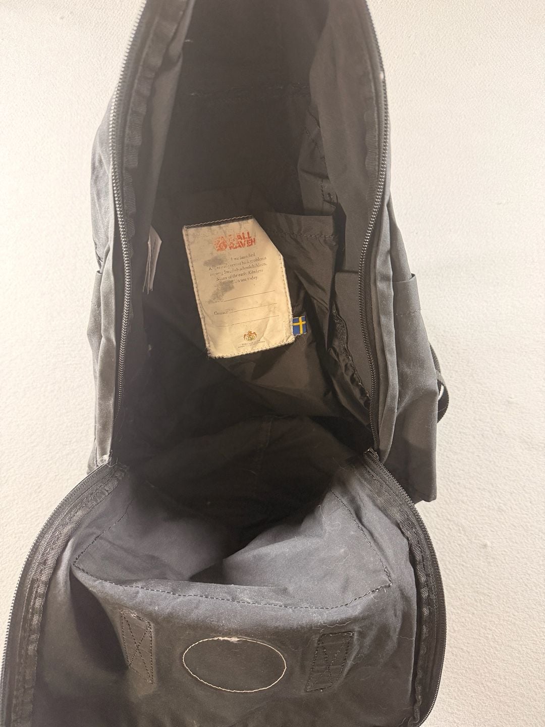 Fjallraven Kanken Classic Backpack Charcoal Grey 5