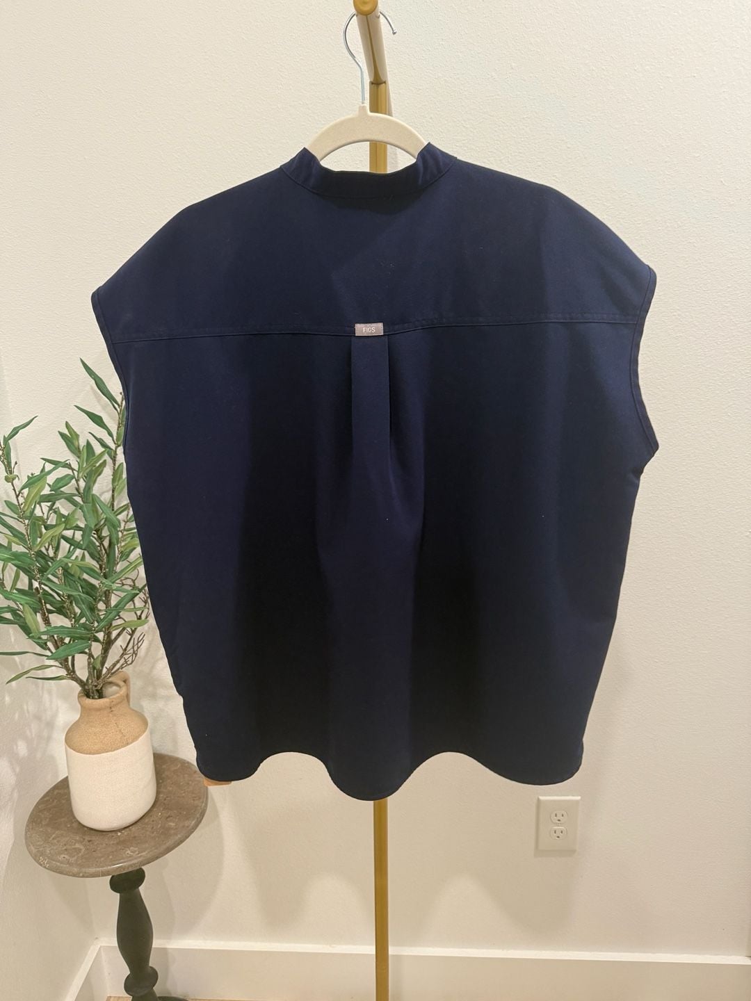 Figs Rafaela Scrub Top Size XL Navy Blue Mandarin Collar 4