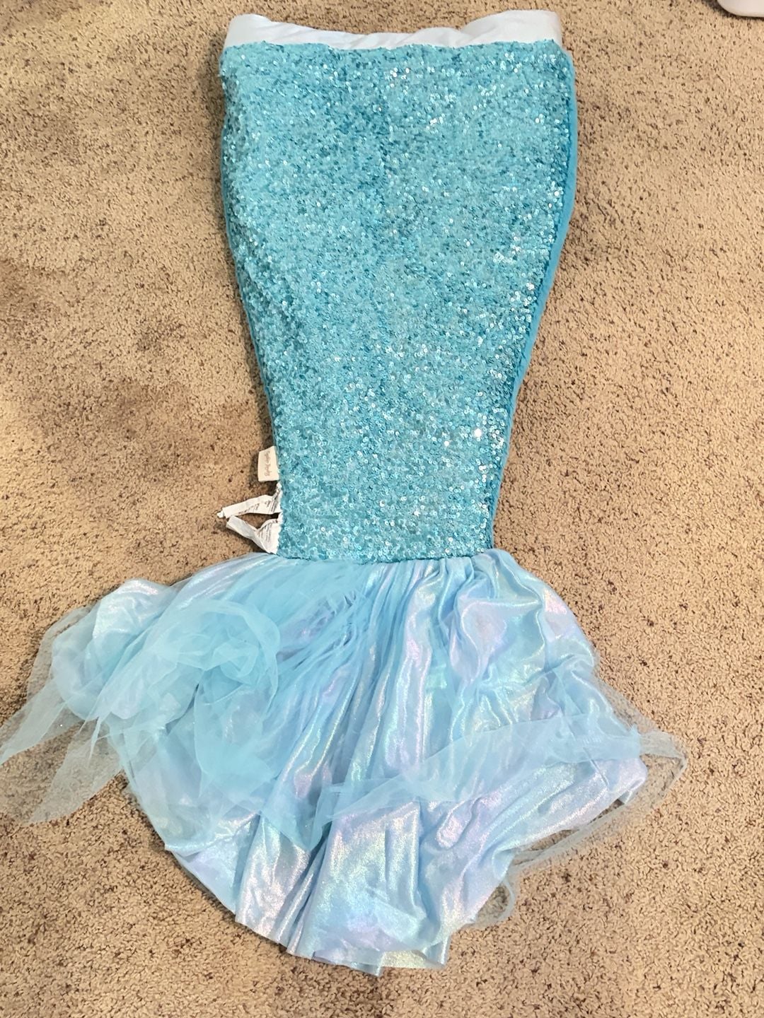 Cynthia Rowley Mermaid Tail Blanket Blue Sequin Sparkles Mermaidcore 2