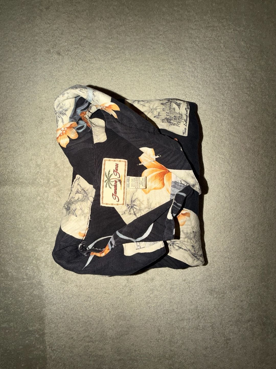 Jamaica Jaxx Silk Hawaiian Shirt Size XXL Black Pineapple Floral 10