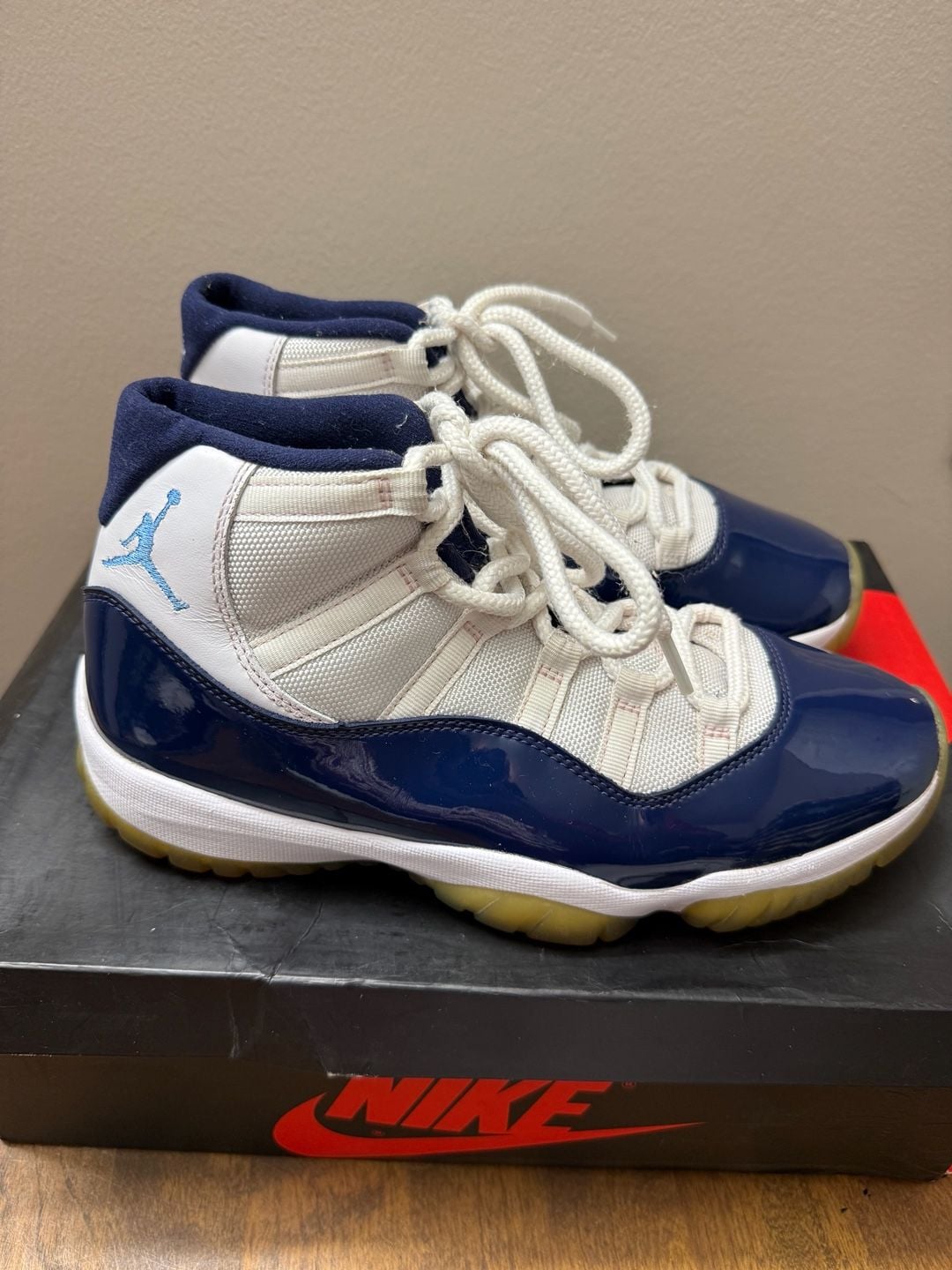 8.5M Jordan Air Jordan 11 Retro Win Like 82 4