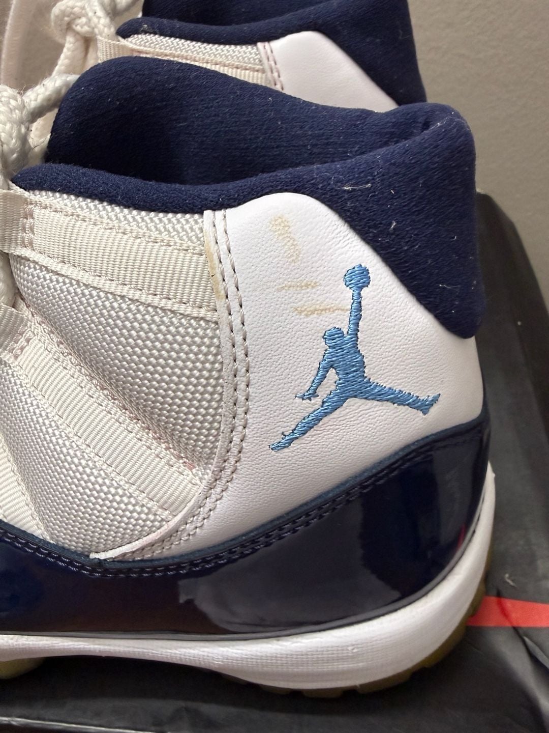 8.5M Jordan Air Jordan 11 Retro Win Like 82 5