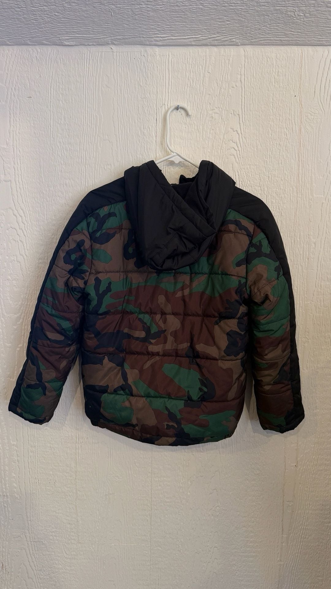 Jordan Puffer Jacket Size L 12-13 Green Camo Logo Hooded Coat 4