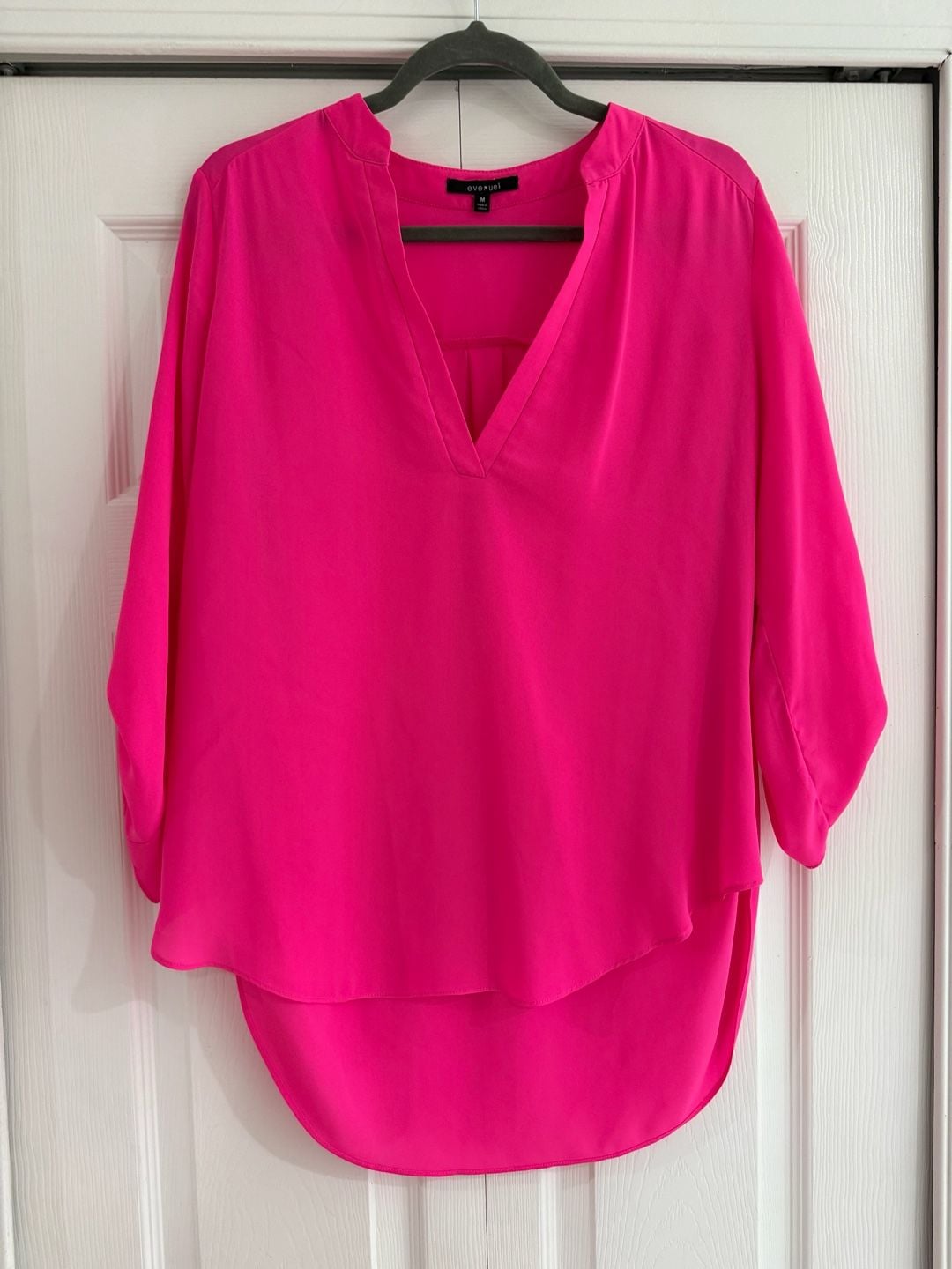 Everuel V-Neck Roll-Tab Sleeve Blouse Size M Hot Pink 4