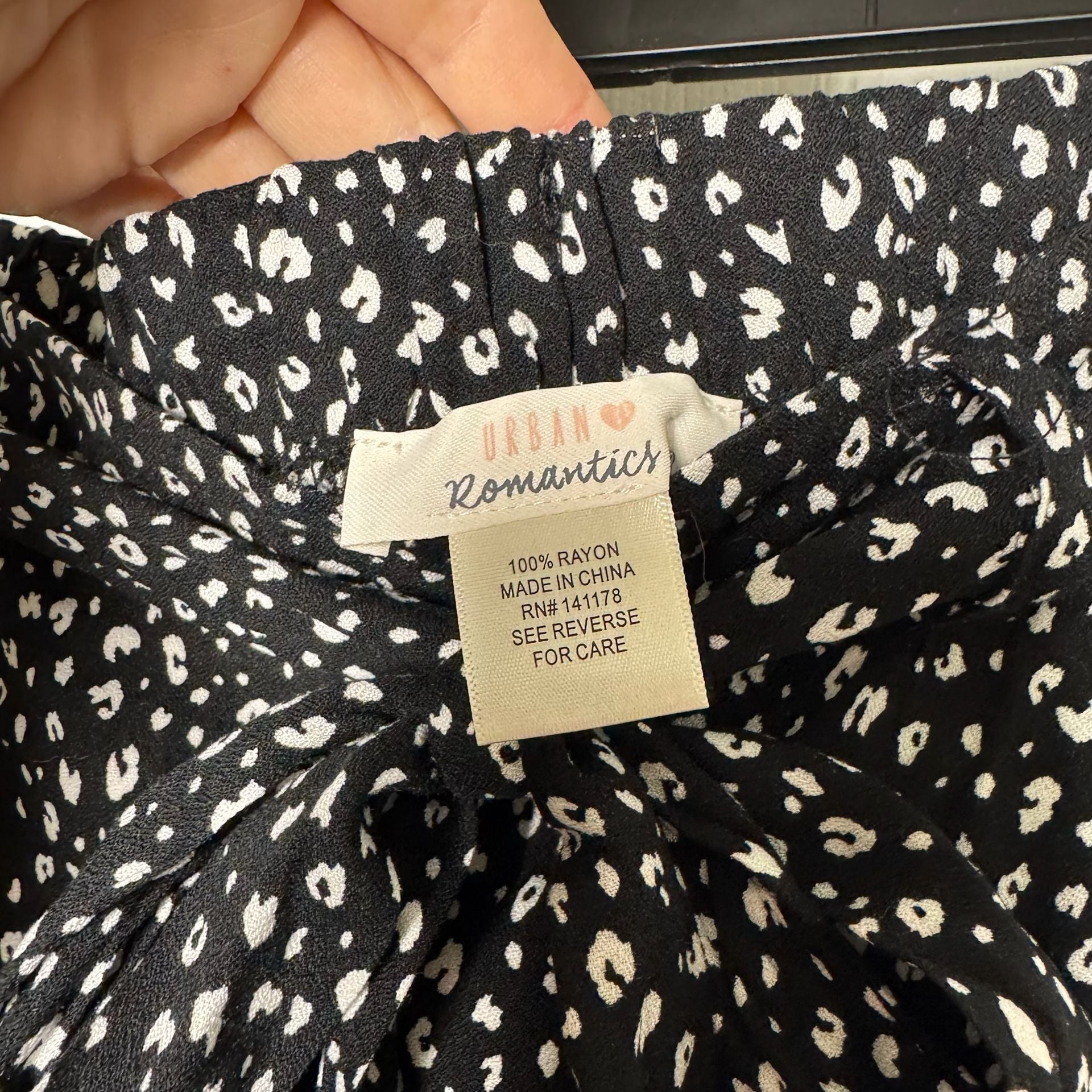 Urban Romantics Shorts Size XS Black White Animal Print Tie Waist Skort 3