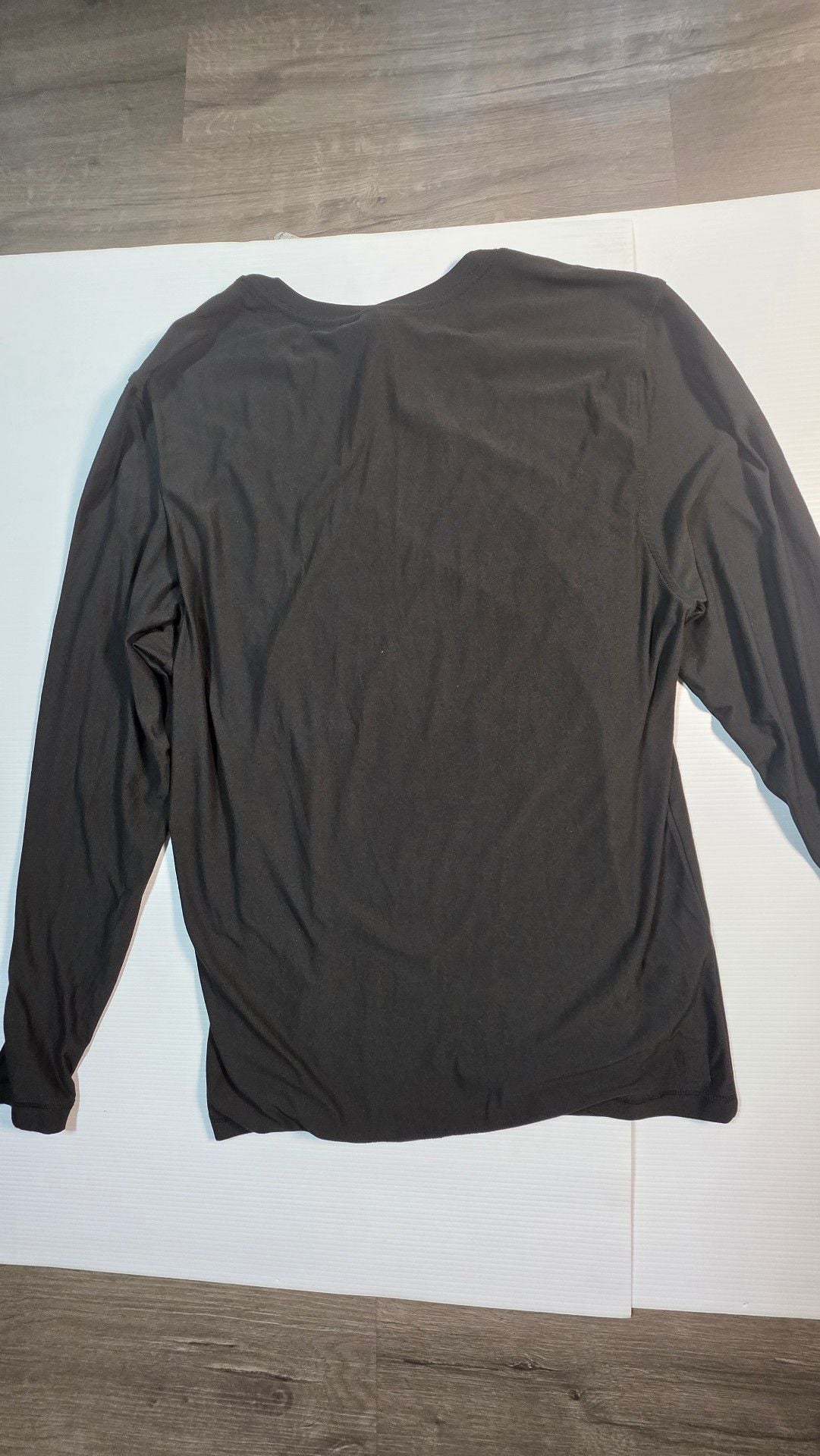 Vuori Long Sleeve Shirt Size L Black Crewneck Athletic Top 7