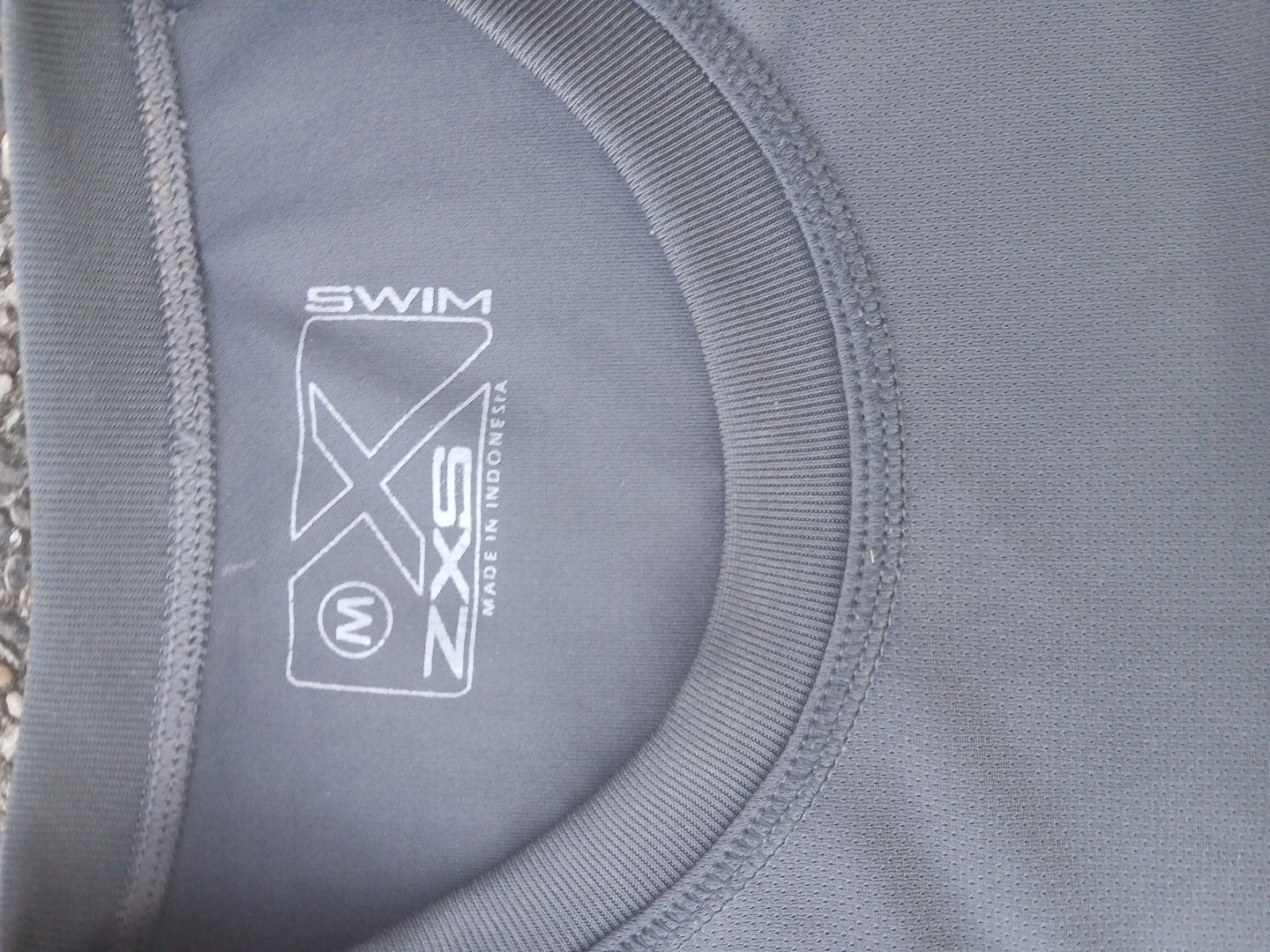 Zero Xposur Swim Shirt Size M Gray Activewear Tee 4