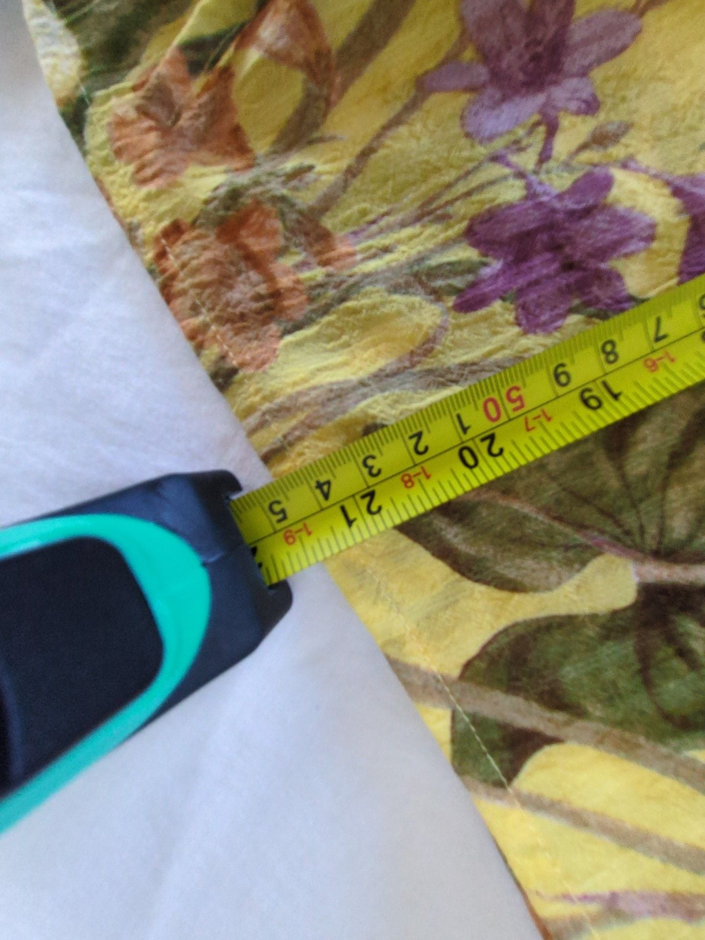 Rose & Olive Floral Blouse Size M Yellow V-Neck Tie Front Short Sleeve 10