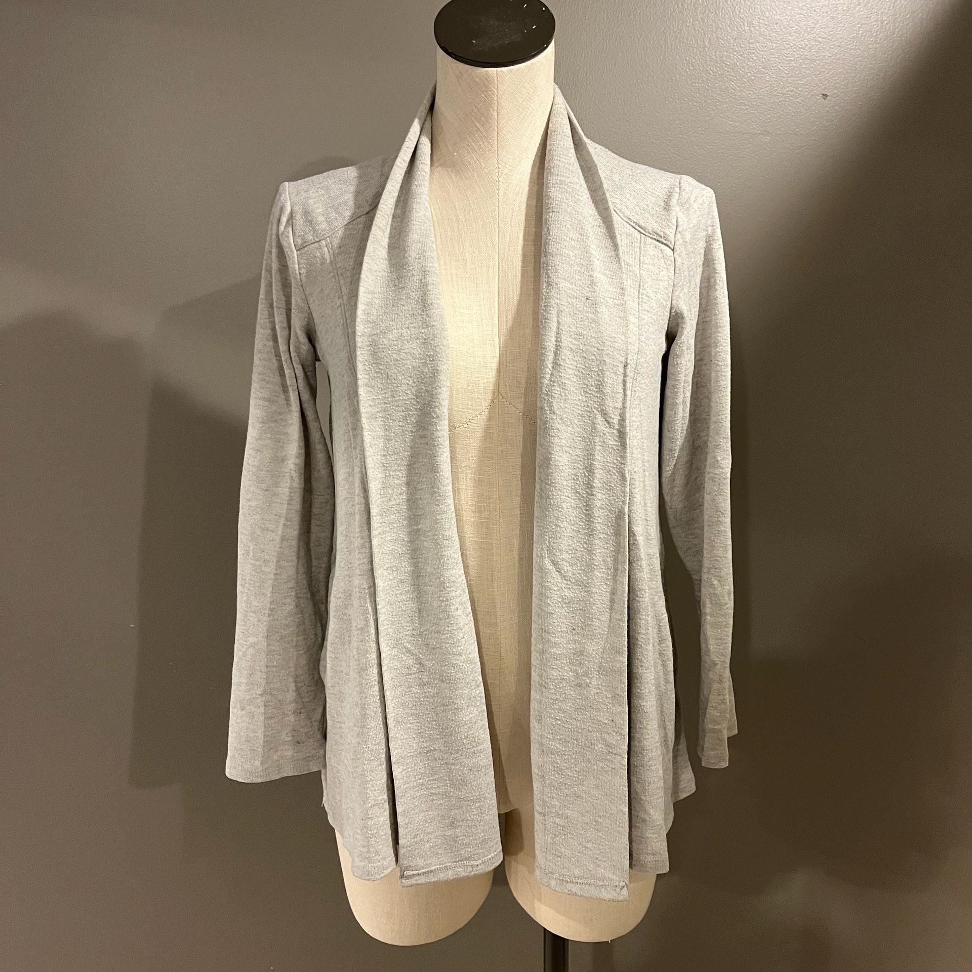 Cupio Cardigan Size M Gray Knit Open Front Draped Shawl Collar Fall Winter 2