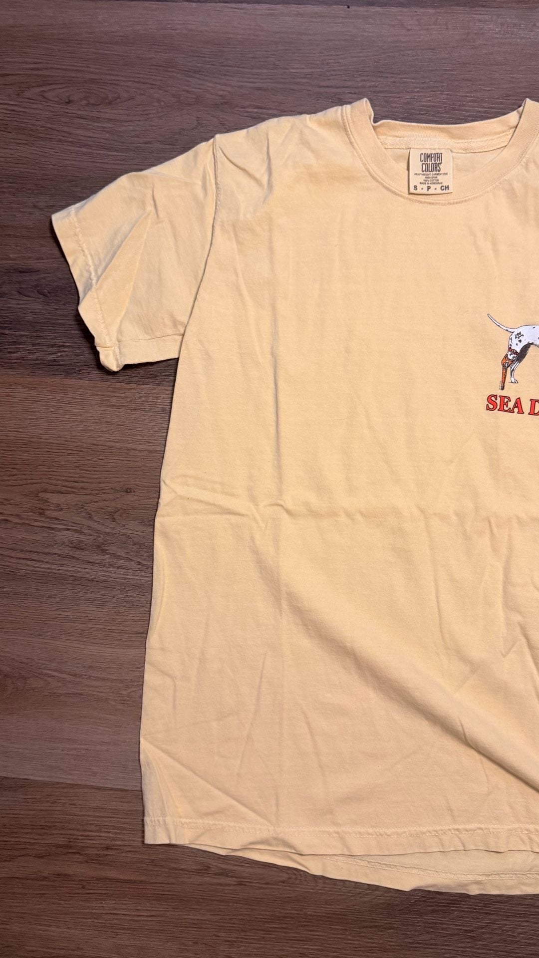 Comfort Colors Sea Dog T-Shirt Size S Yellow Graphic 3