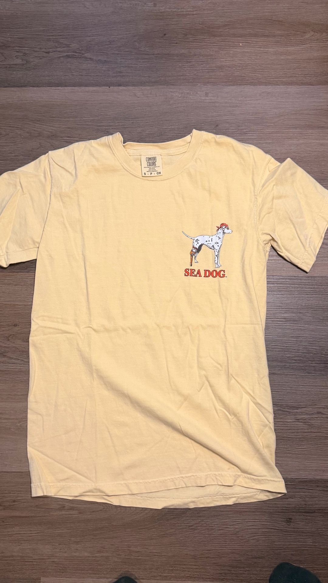 Comfort Colors Sea Dog T-Shirt Size S Yellow Graphic 4