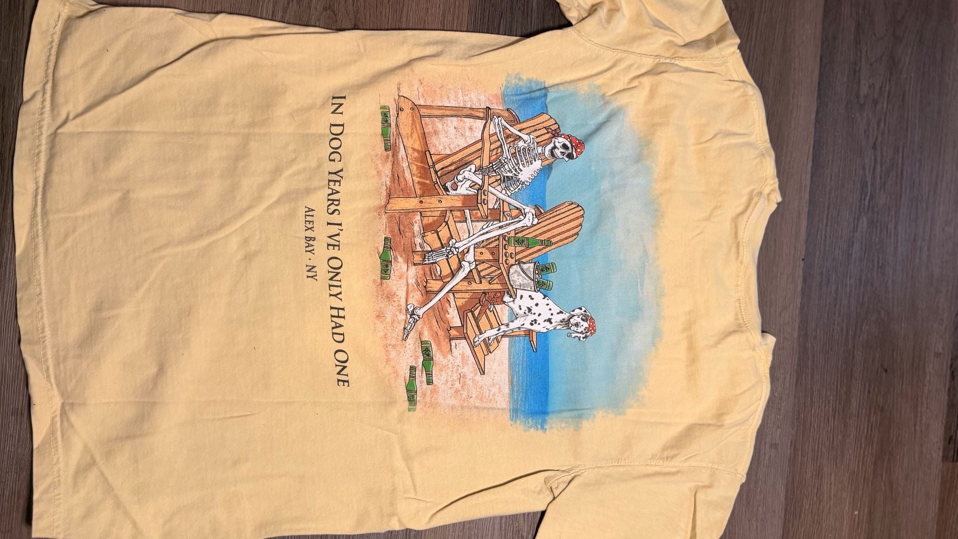 Comfort Colors Sea Dog T-Shirt Size S Yellow Graphic 6