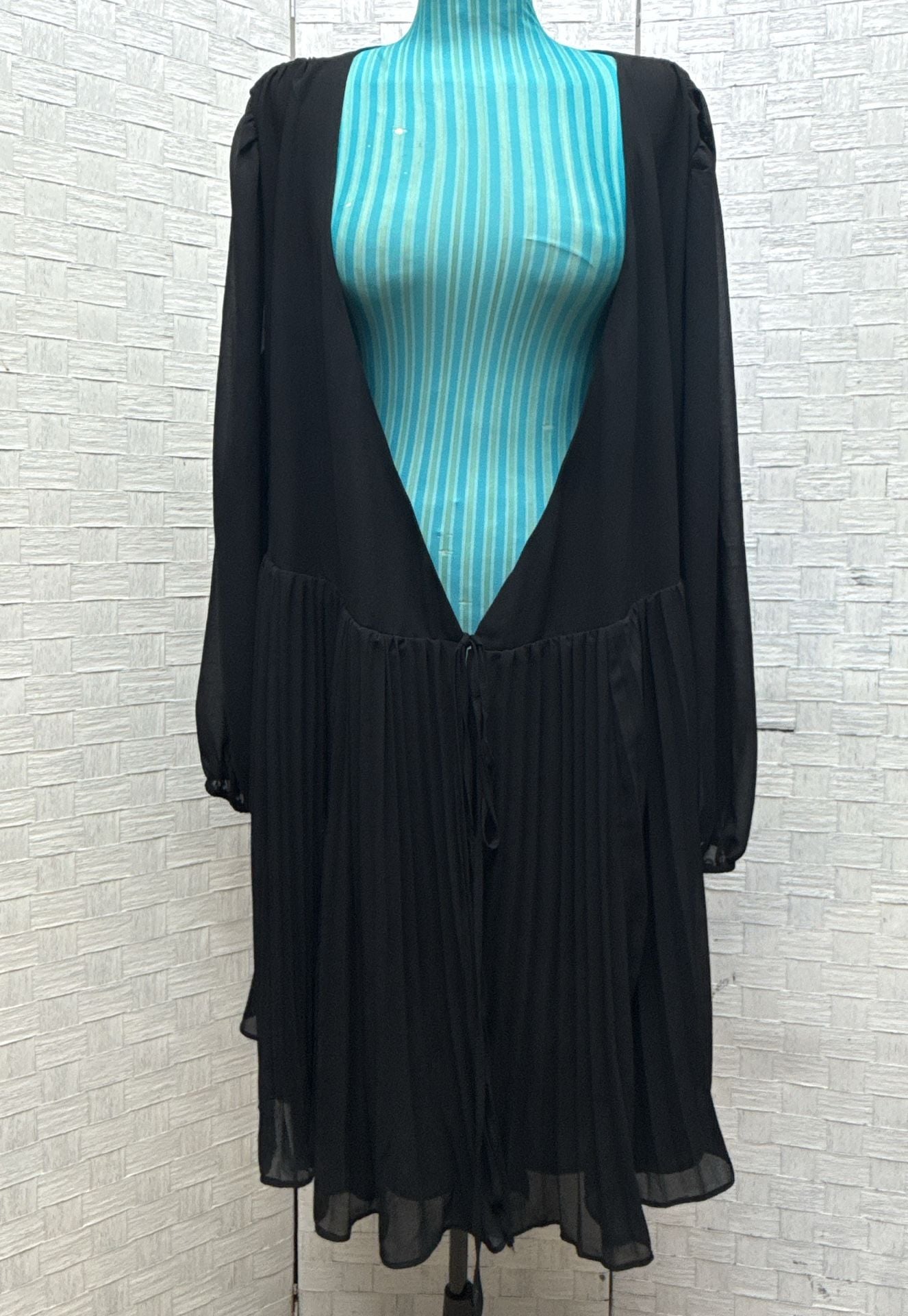 Haute Curve Pleated Dress Size 3XL Black Long Sleeve 2