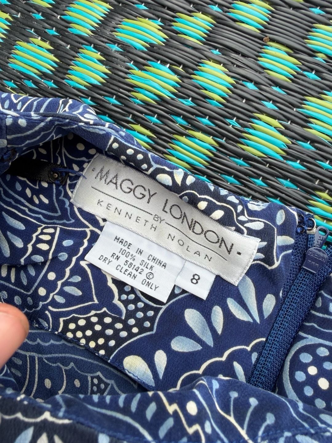 Maggy London Kenneth Nolan Dress Size 8 Blue Paisley Silk Midi 5