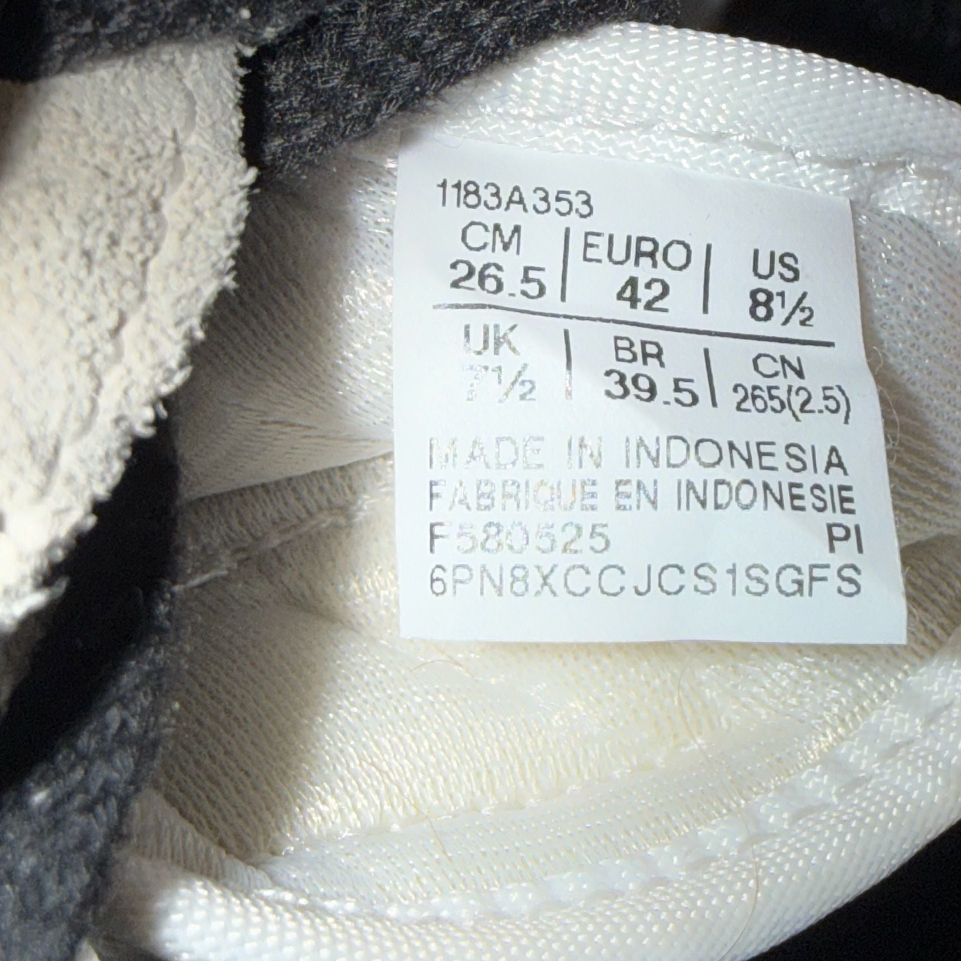 Onitsuka Tiger GSM Cream Black Sneakers 8.5 8