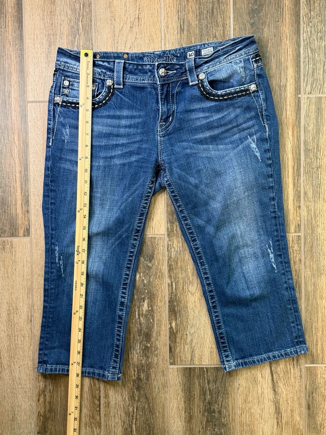 Miss Me Easy Crop Jeans 30x20 Rhinestone Embellished Dark Wash 8