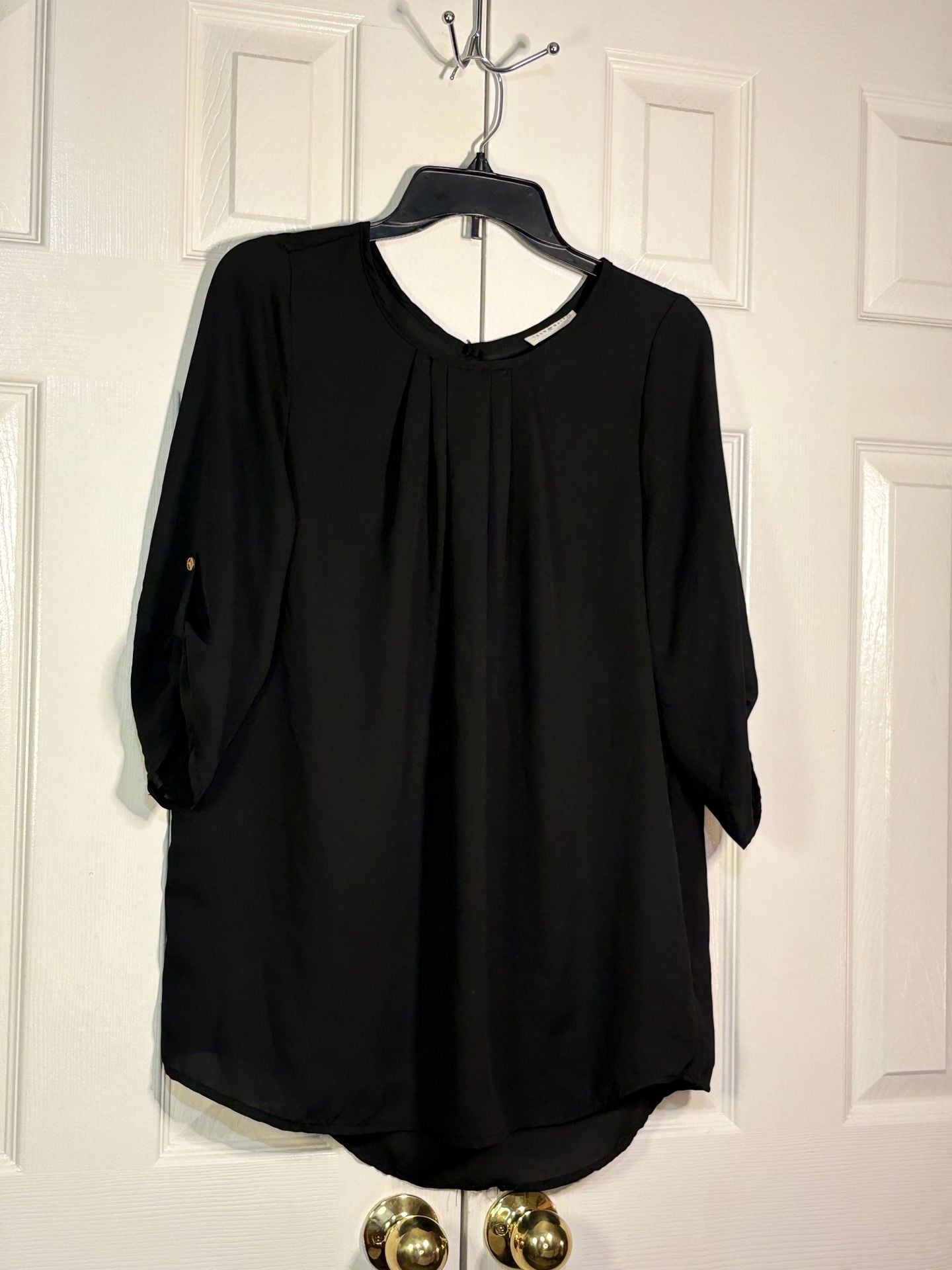 Coco & Main Blouse Size XL Black Pleated 3/4 Roll Tab Sleeve Tunic 4