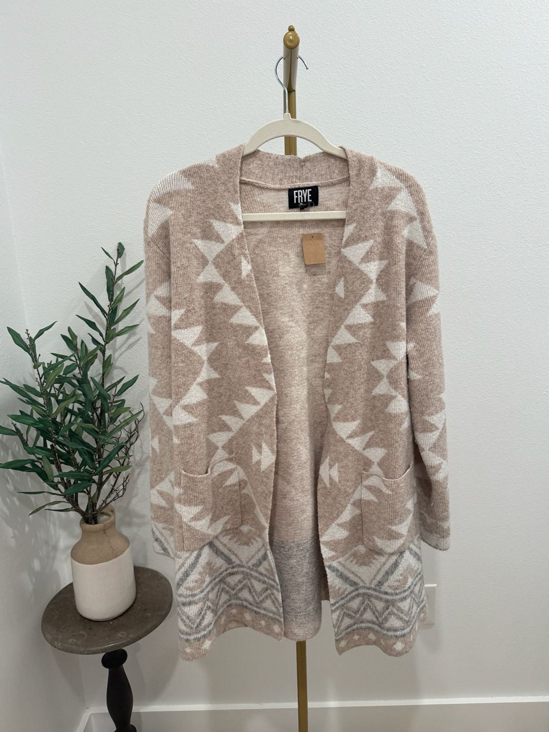FRYE Open Front Cardigan Size XL Beige Southwestern Aztec Print 2