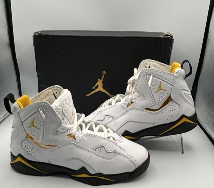 Jordan True Flight Size 4Y White Black Yellow Ochre 2