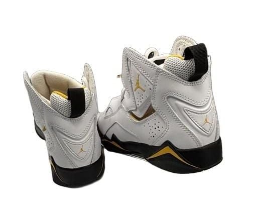 Jordan True Flight Size 4Y White Black Yellow Ochre 5