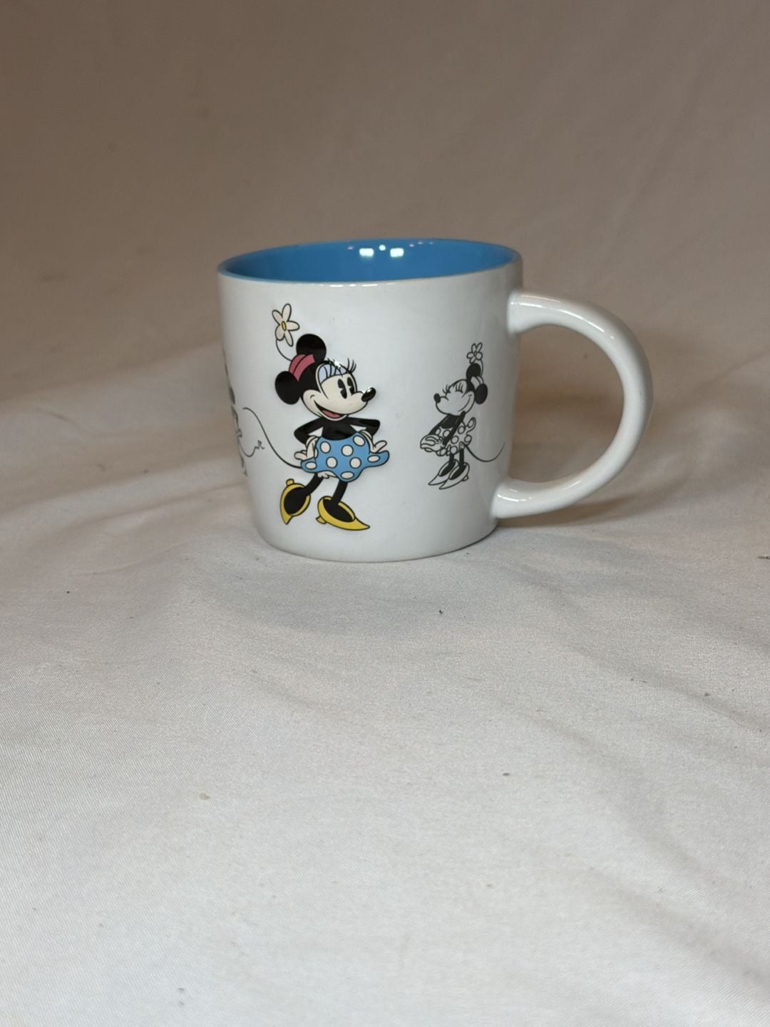 Disney Parks Minnie Mouse Ceramic Coffee Mug Blue Interior 10