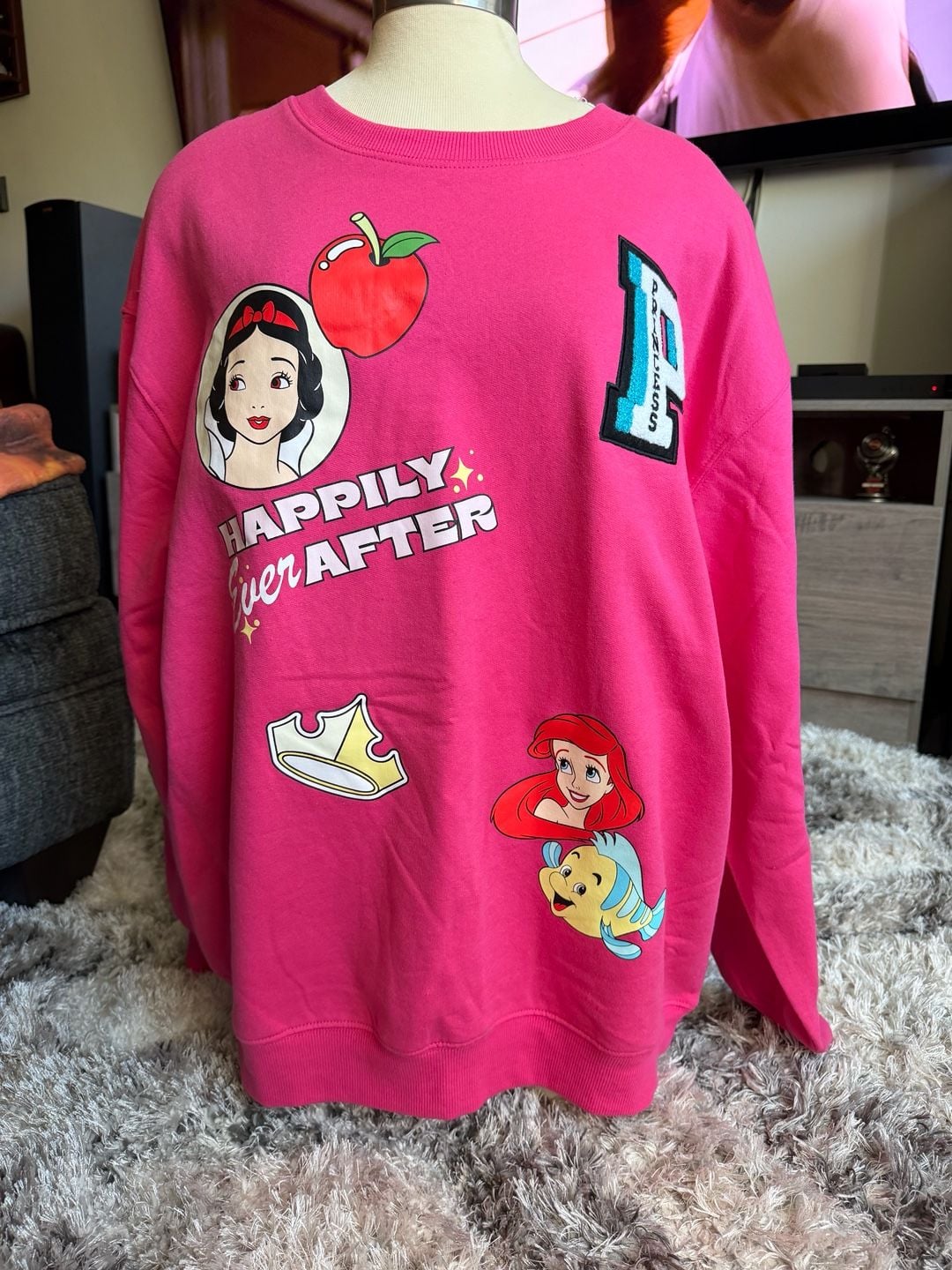 Disney 100 Princess Sweatshirt Size XL Pink Happily Ever After 1