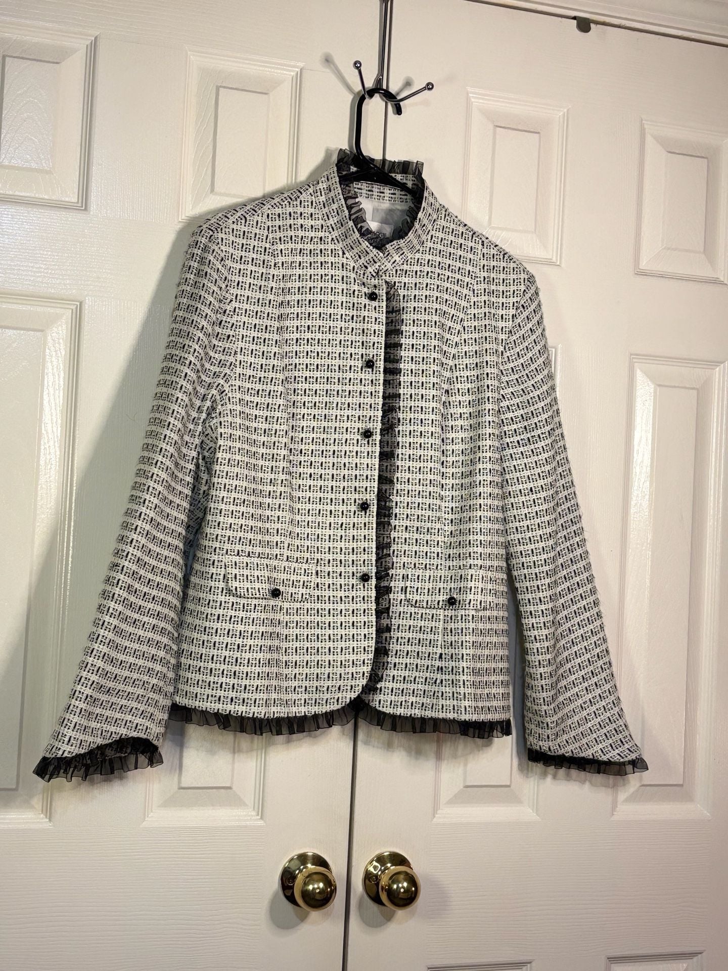 Maggie Sweet Tweed Jacket Size Medium Black Cream Ruffle Trim 4