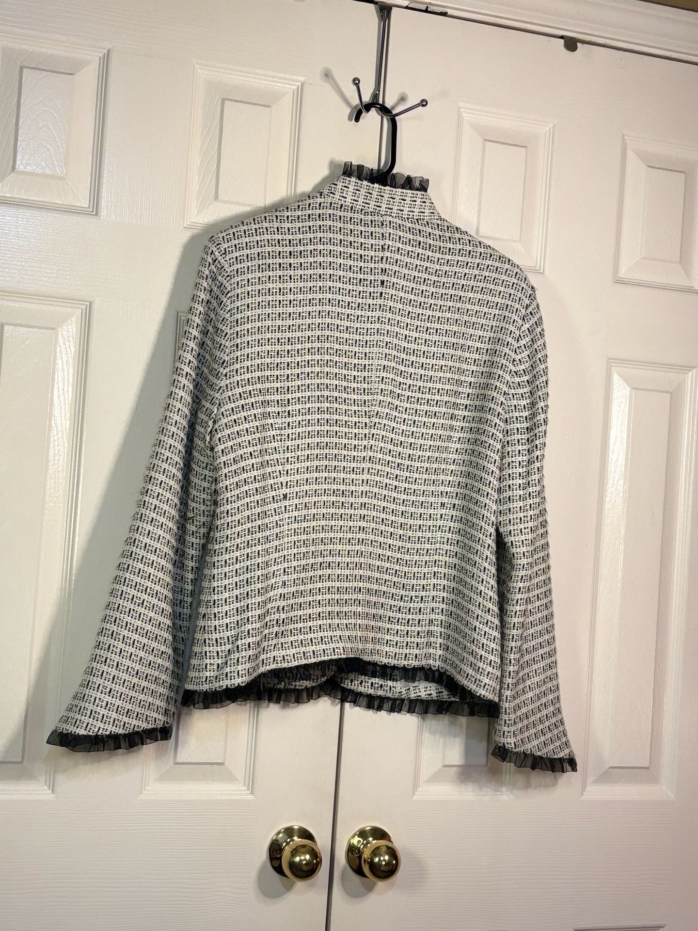 Maggie Sweet Tweed Jacket Size Medium Black Cream Ruffle Trim 9