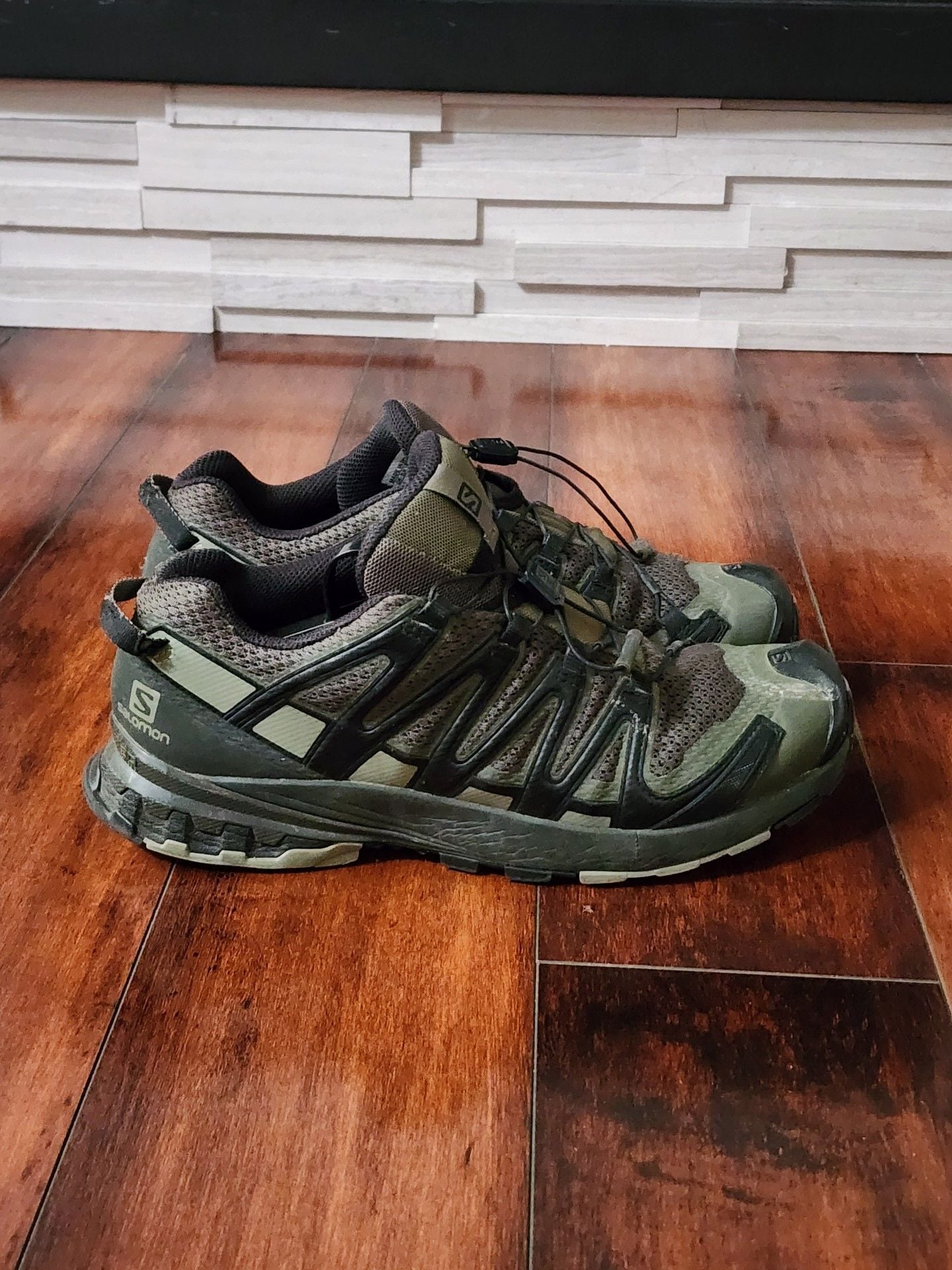 Salomon XA Pro 3D v8 Trail Running Shoes – Men’s 8.5 6