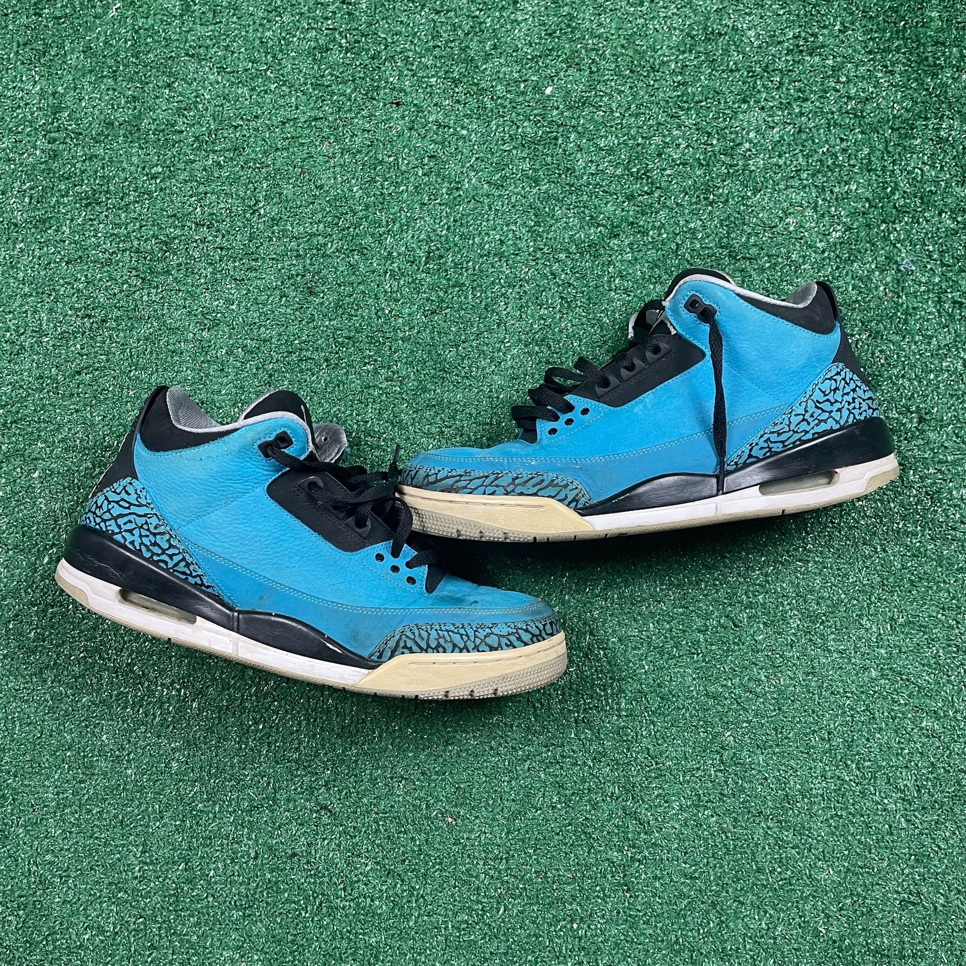 Jordan Air Jordan 3 Retro Size 12 Powder Blue 2