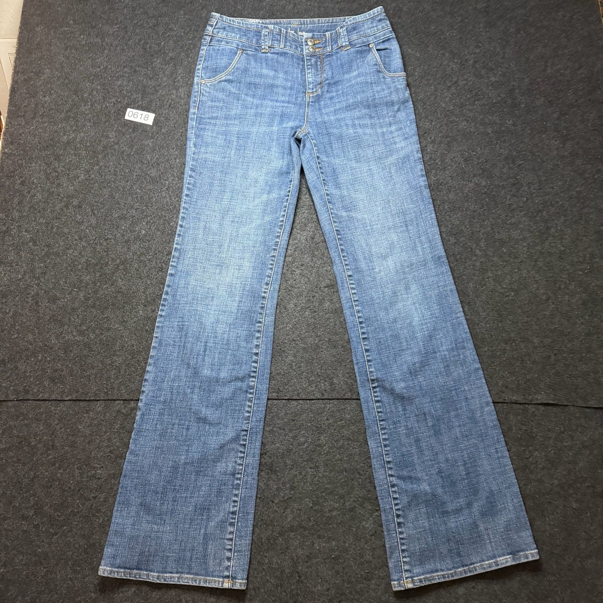 Lee Flare Jeans Size 6 Medium Wash Denim 2