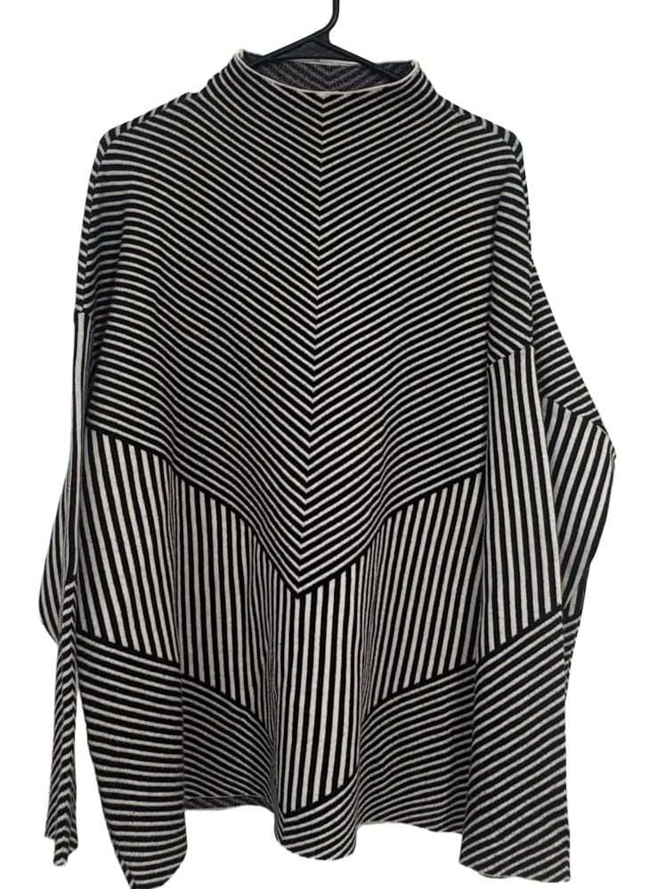 Tahari XL Women’s Black White Striped Mock Neck Chevron Geometric Sweater  11