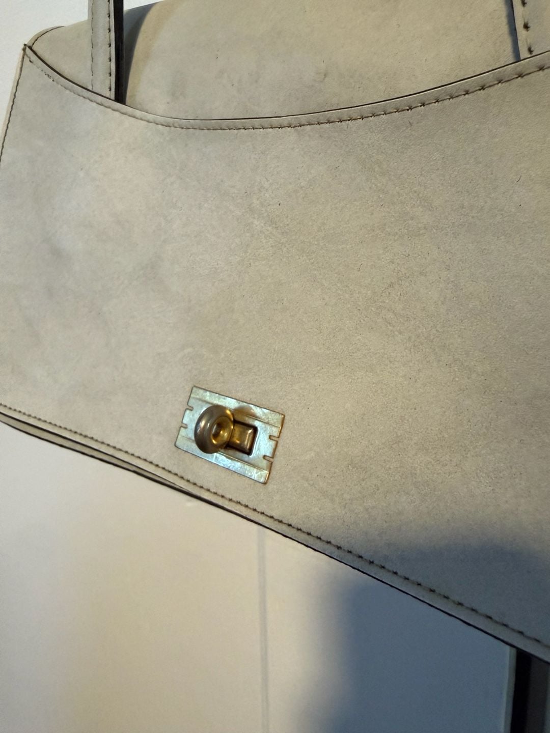 Vintage 1960s Leather Top-Handle Bag Off-White Twistlock Flap Purse 3