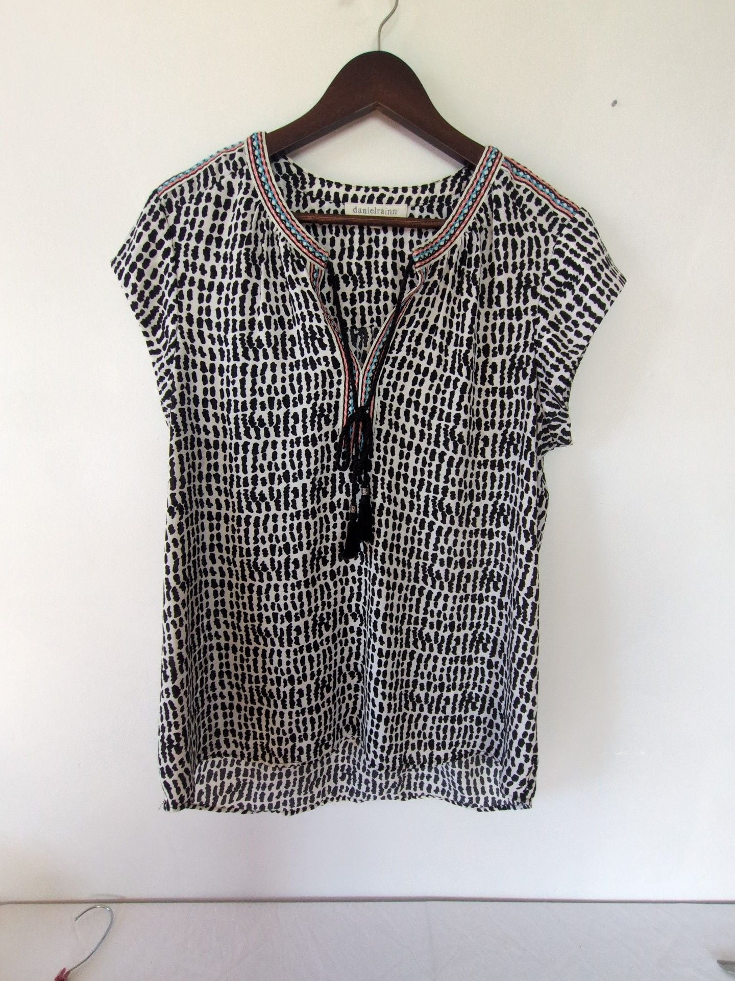 Daniel Rainn Embroidered Neck Blouse Size M Black White Print 2