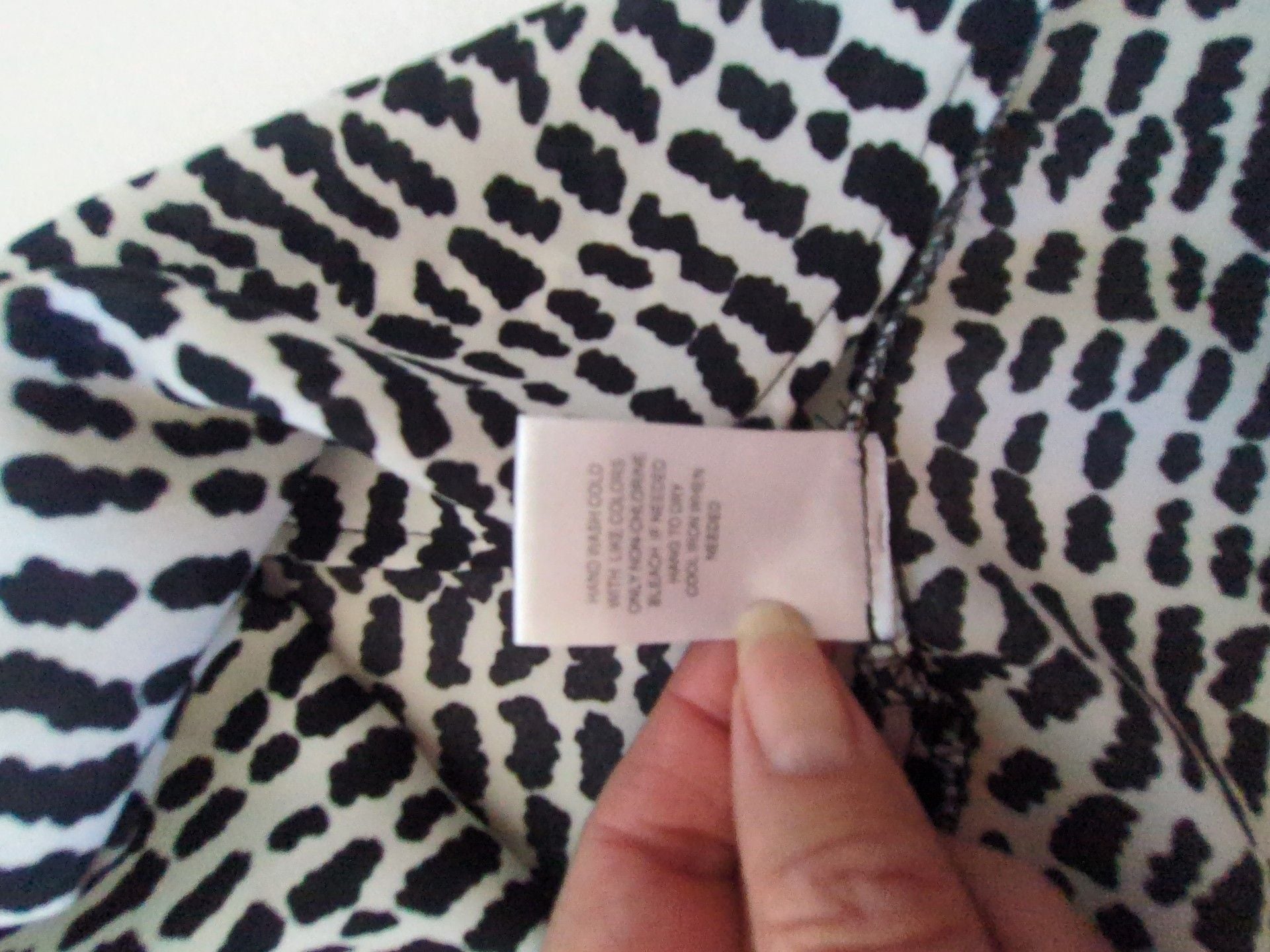 Daniel Rainn Embroidered Neck Blouse Size M Black White Print 6