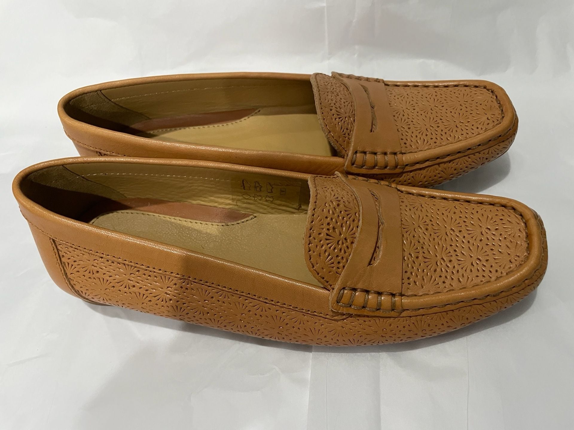Womens Geox Perforated Leather Penny Loafers Tan Brown EU 37.5/US 7-7.5 5
