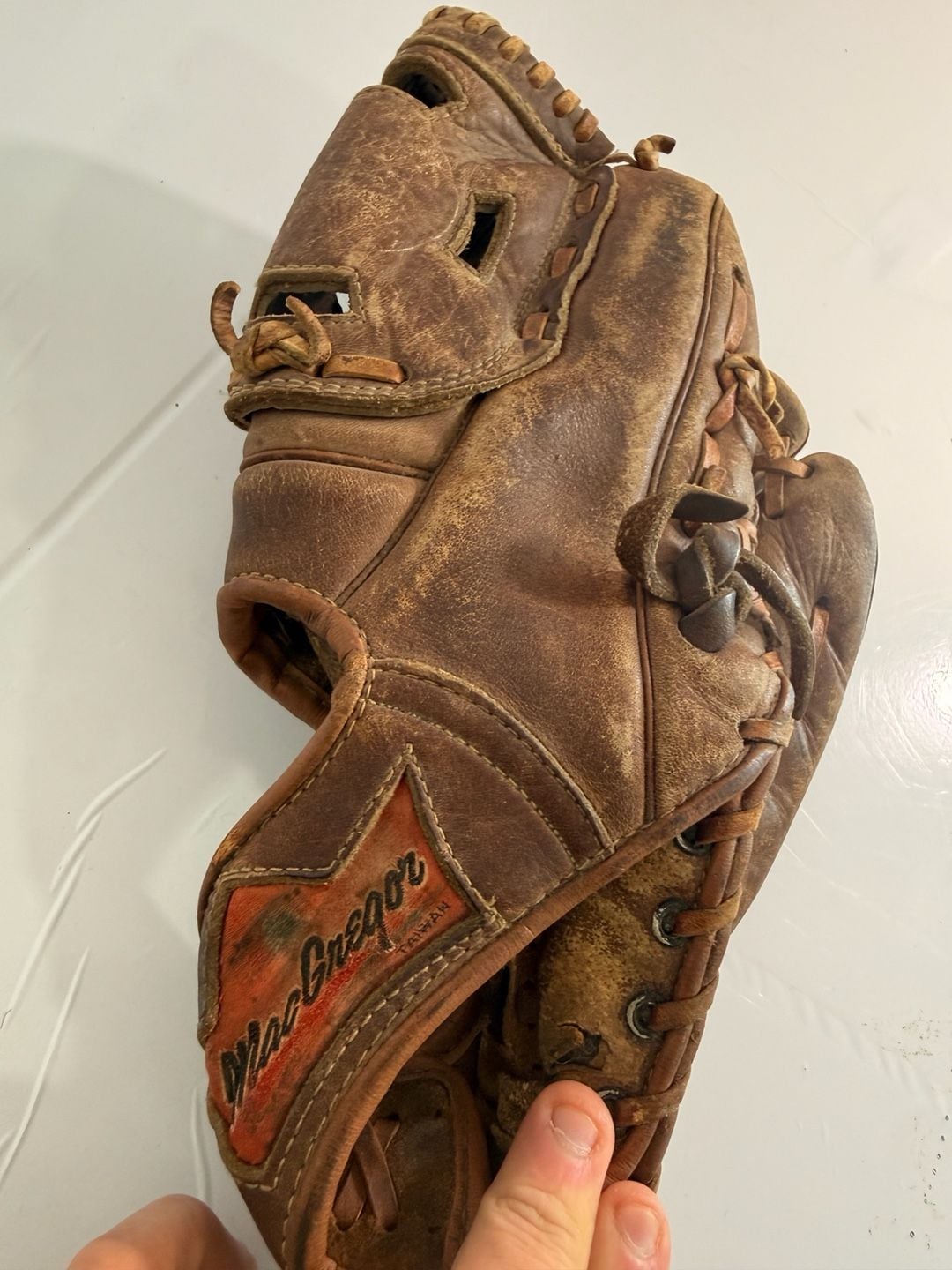 MacGregor Hank Aaron Vintage Leather Baseball Glove Mitt Brown 9