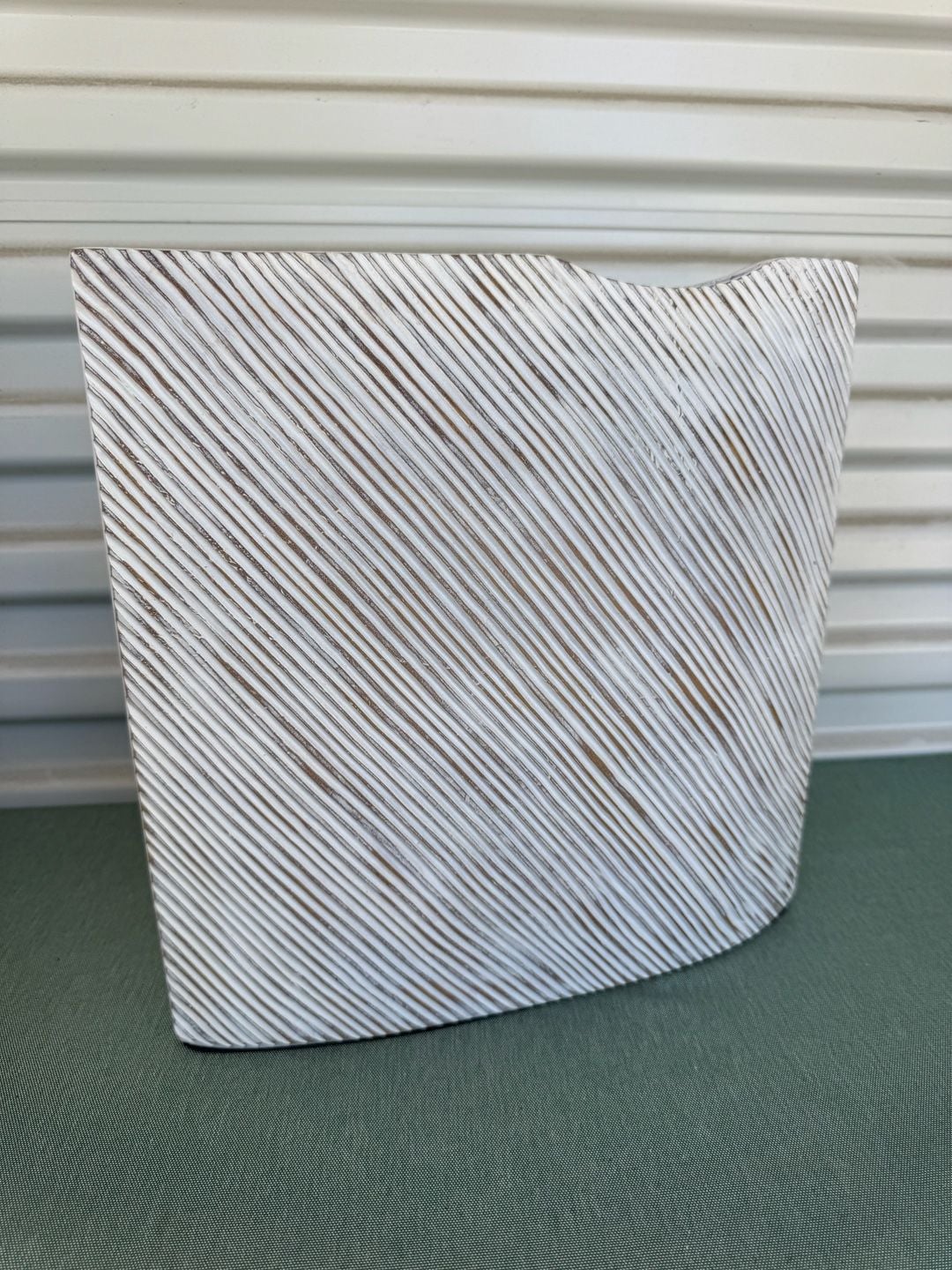 Home Decorative Resin Vase - Excellent Condition 1