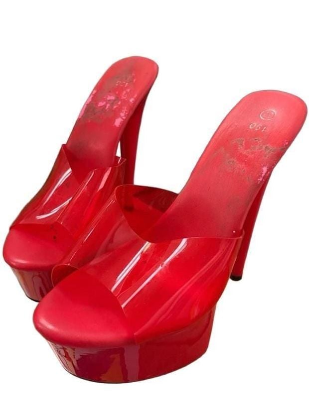 Pleaser Adore-701 Platform Mule
Size 39 Red Transparent 2