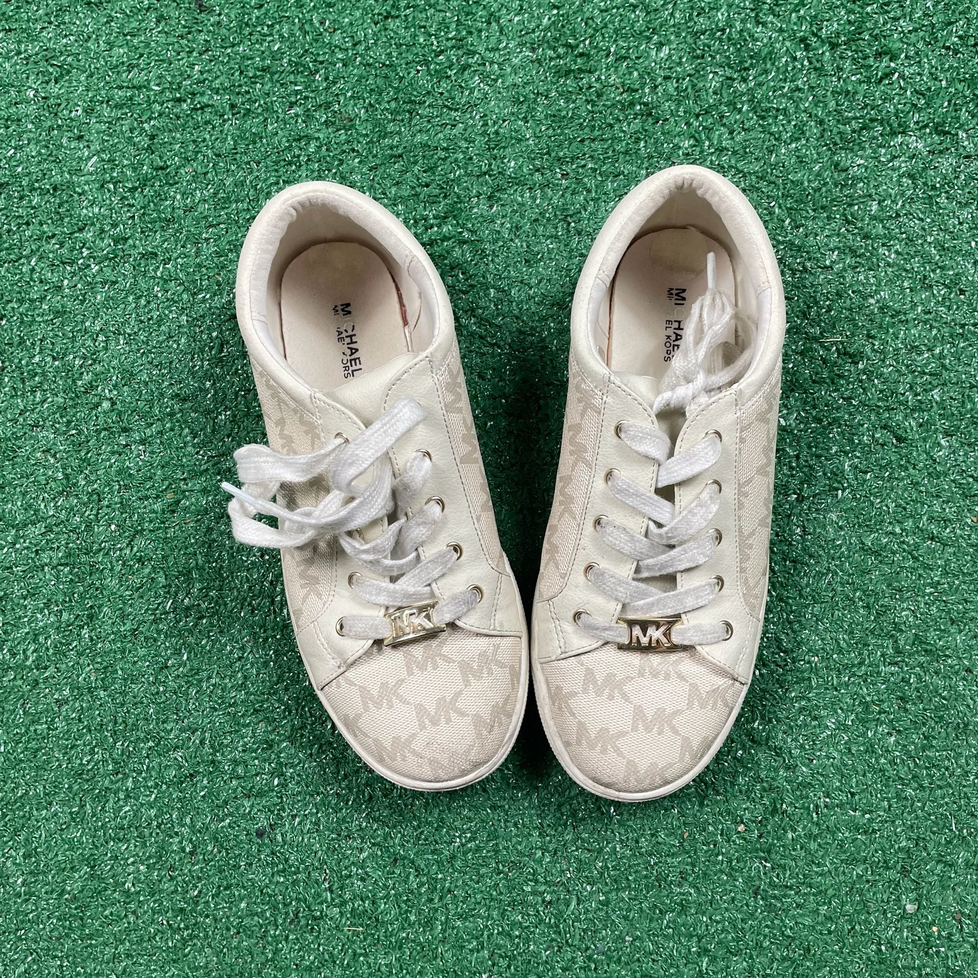 Michael Kors Finola Charm Sneakers Size 4 White Logo Canvas 4