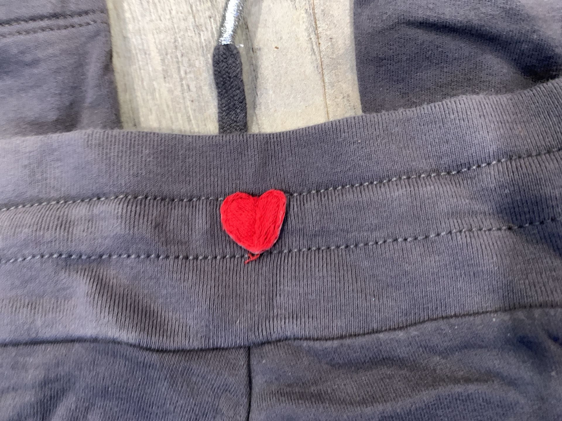 Twisted Heart Sweatpants Size M Grey Rhinestone Y2K 9