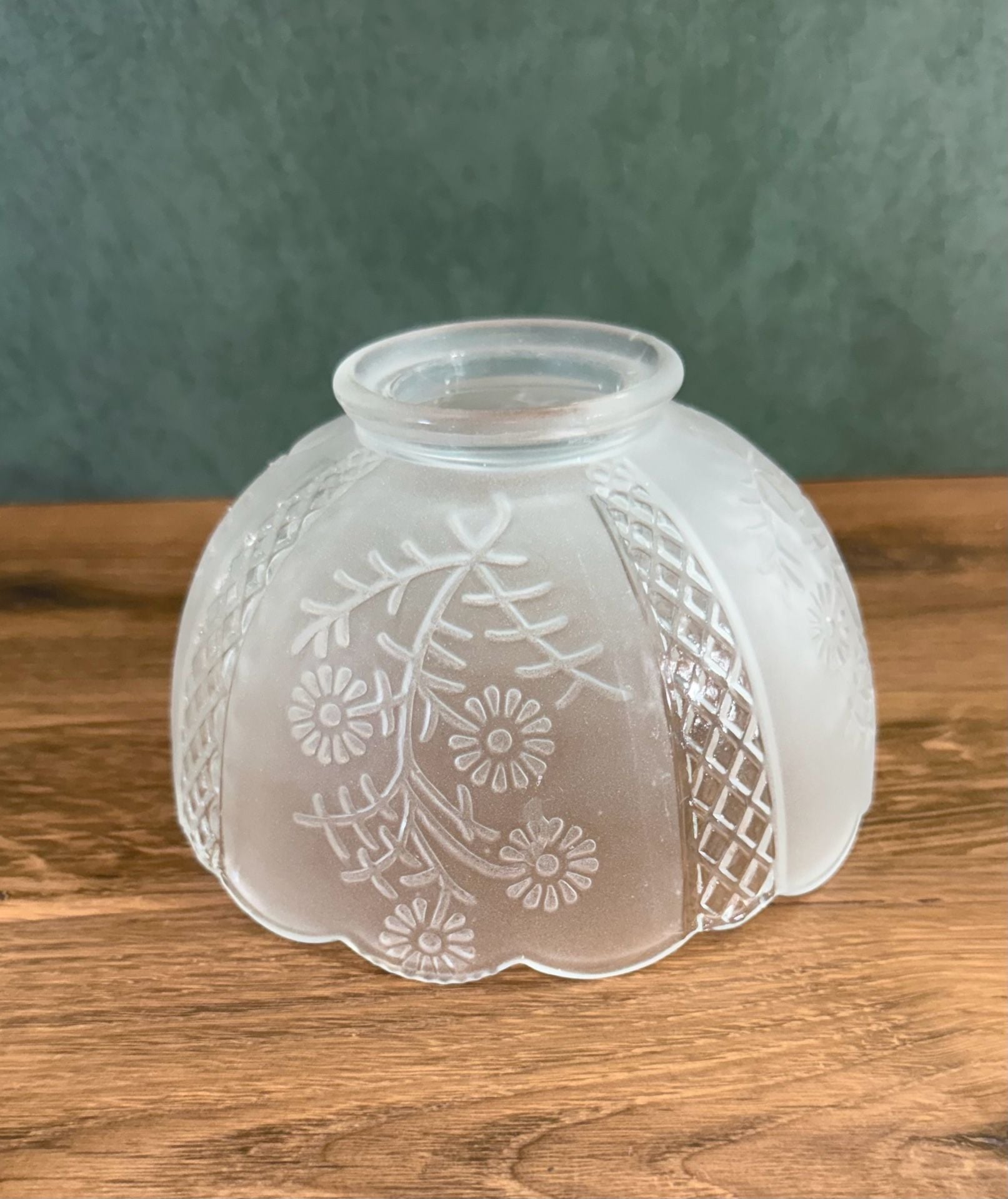 Vintage Frosted Glass Floral Lampshade Scalloped Edge 1
