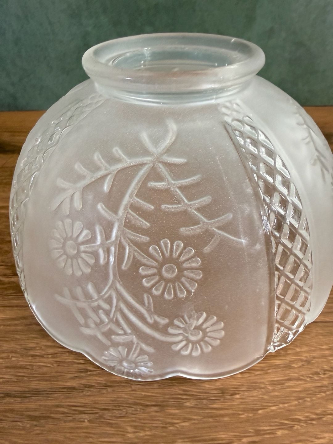 Vintage Frosted Glass Floral Lampshade Scalloped Edge 2
